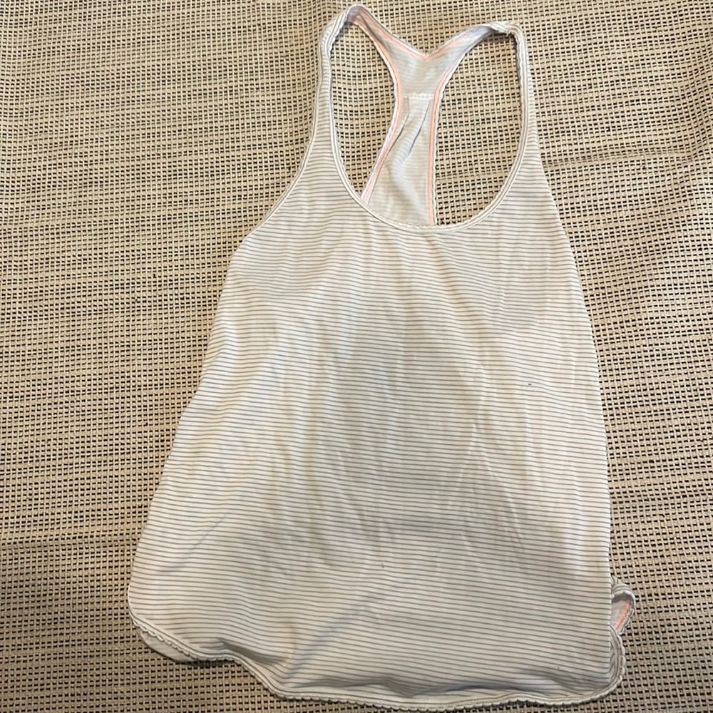 Lululemon tank